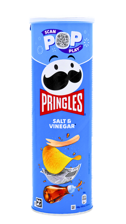 Pringles Salt & Vinegar Chips 165g